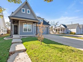209 W Dallas Street , Mansfield Texas 76063
