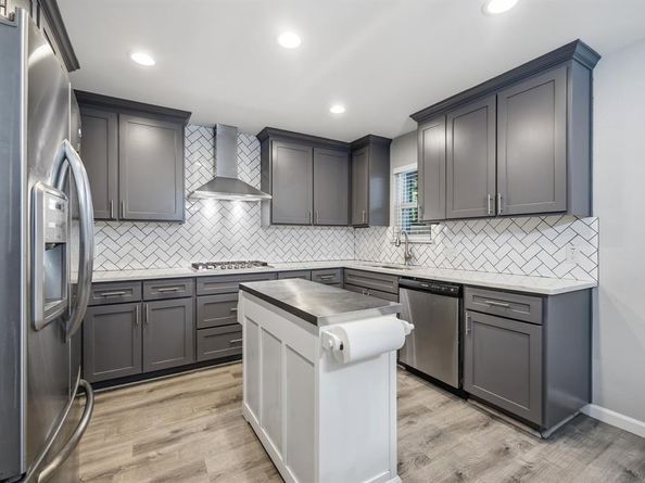 4905  Emerald Lake Drive , Fort Worth Texas 76103