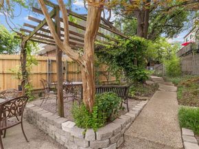 6808  Eastridge Drive  C4, Dallas Texas 75231