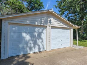 733  Thersa Drive , River Oaks Texas 76114