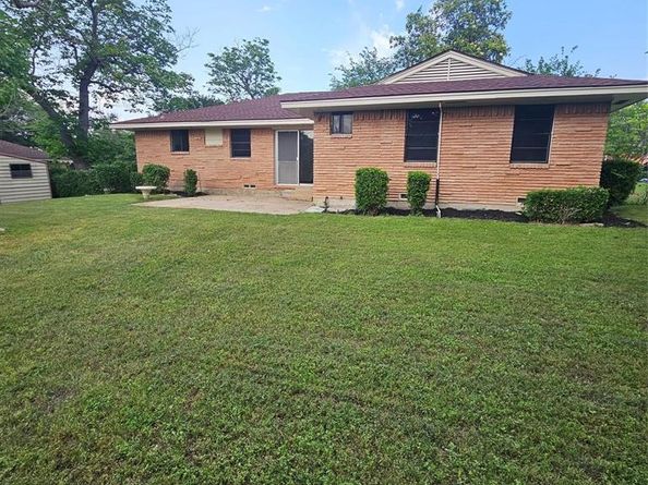 5907  Shady Crest Trail , Dallas Texas 75241