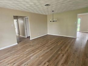 5907  Shady Crest Trail , Dallas Texas 75241