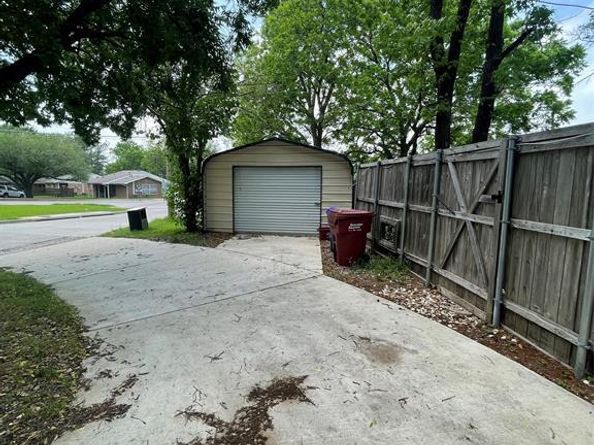 403  Live Oak Street , Royse City Texas 75189