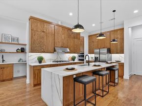 1727  Ramsey  , Dallas Texas 75216