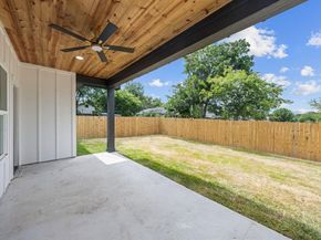 1004 W Broadus Avenue , Fort Worth Texas 76115
