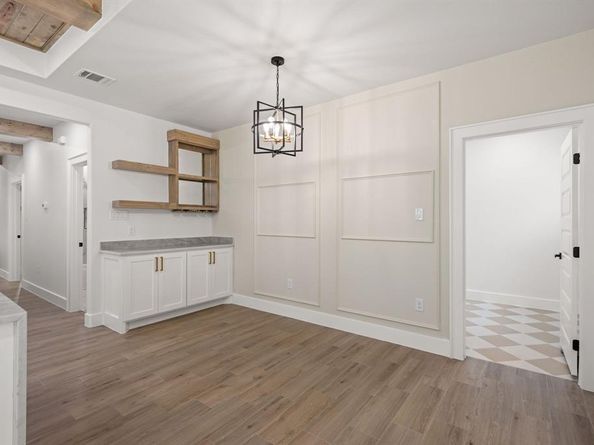 1004 W Broadus Avenue , Fort Worth Texas 76115