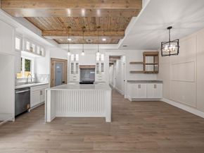 1004 W Broadus Avenue , Fort Worth Texas 76115