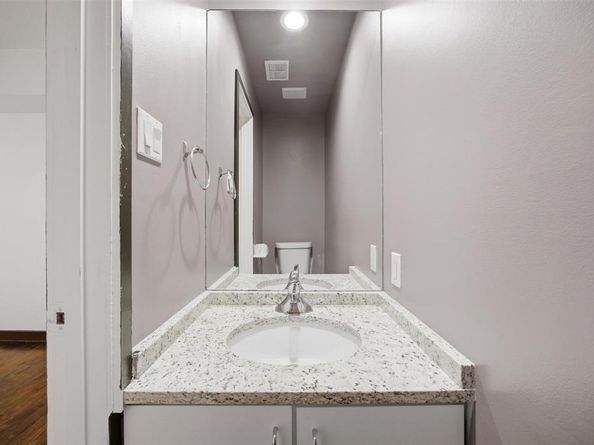 4241  Buena Vista Street  2, Dallas Texas 75205
