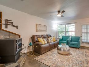 829  Village Point Lane , Fort Worth Texas 76108