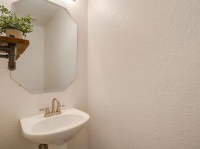 829  Village Point Lane , Fort Worth Texas 76108