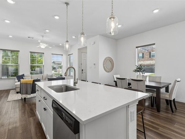 9901  Schramm Street , Irving Texas 75063