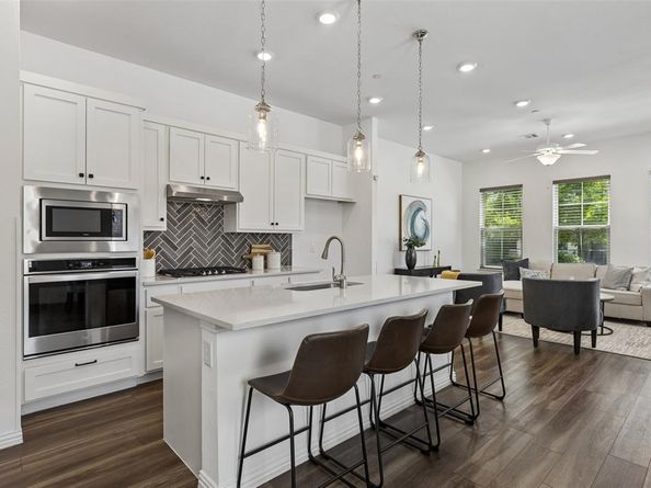 9901  Schramm Street , Irving Texas 75063
