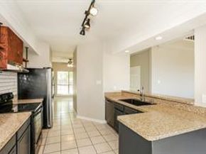 813  Lionel Way , Fort Worth Texas 76108