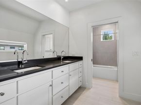 6726  Lake Circle Drive , Dallas Texas 75214