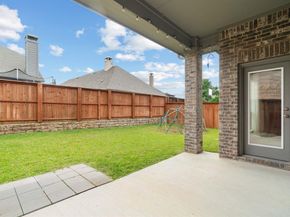 921  Montgomery Way , Lantana Texas 76226
