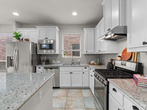 921  Montgomery Way , Lantana Texas 76226