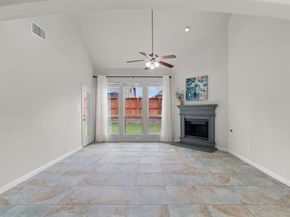 921  Montgomery Way , Lantana Texas 76226