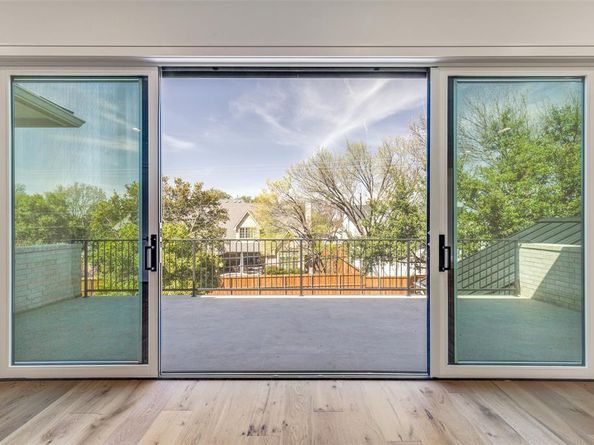 5819  Del Roy  , Dallas Texas 75230