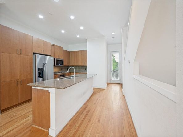 4023  Rawlins Street  106, Dallas Texas 75219