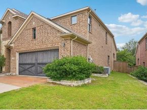 1009  Chickasaw Drive , Carrollton Texas 75010