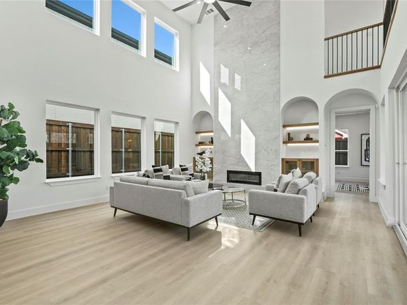 1503  Dennison Street , Dallas Texas 75212