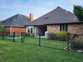 2806  Laurel Oaks Drive , Garland Texas 75044