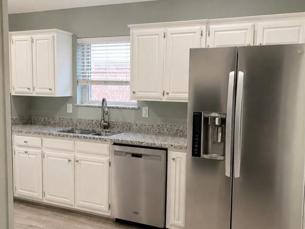 2806  Laurel Oaks Drive , Garland Texas 75044