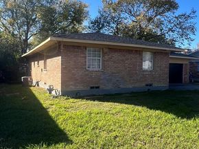 2419 N Prairie Creek Road , Dallas Texas 75227
