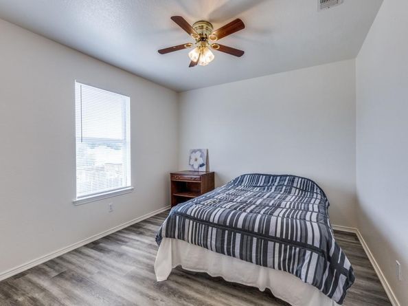 6701  Kinross Drive , Arlington Texas 76002