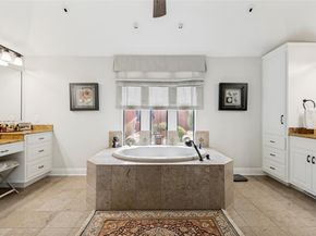2405  Bluffview Court , Arlington Texas 76011