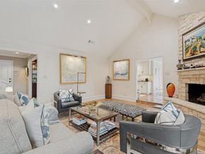 2405  Bluffview Court , Arlington Texas 76011