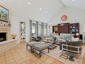 2405  Bluffview Court , Arlington Texas 76011