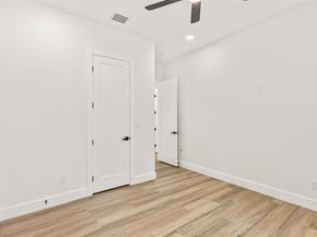 1407  Pueblo Street , Dallas Texas 75212