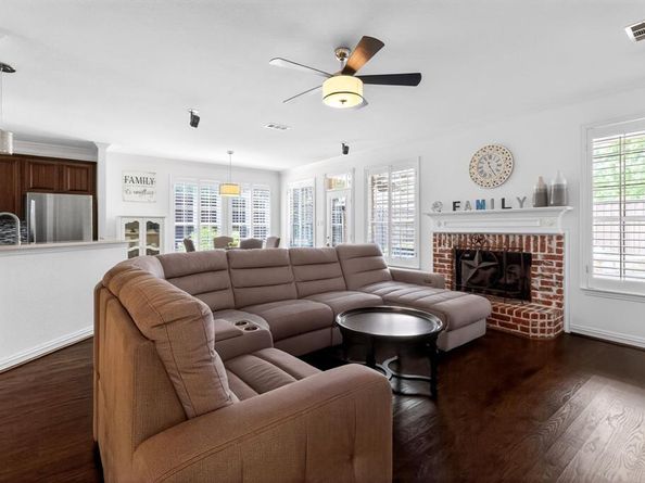 6921  Tartan Trail , Garland Texas 75044