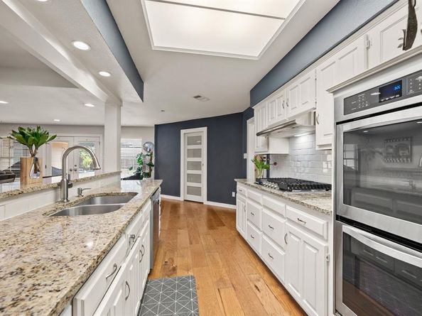 4306  Three Oaks Drive , Arlington Texas 76016