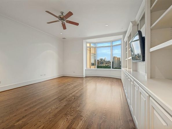 3505  Turtle Creek Boulevard  10C, Dallas Texas 75219