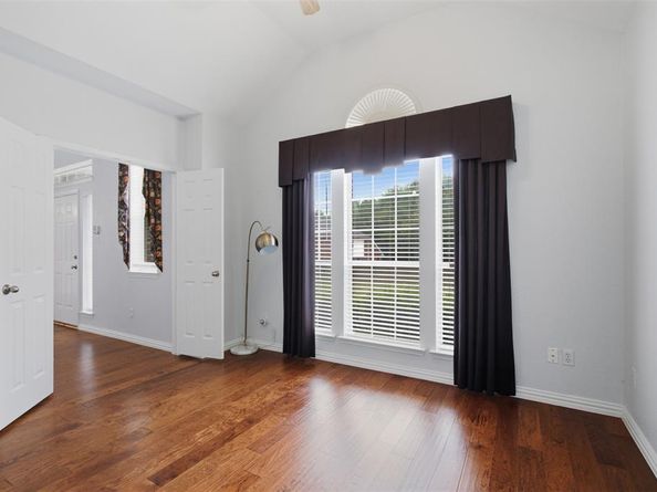 1509  Blair Drive , Garland Texas 75040