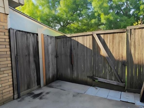 625  Carriagehouse Lane  3G, Garland Texas 75040
