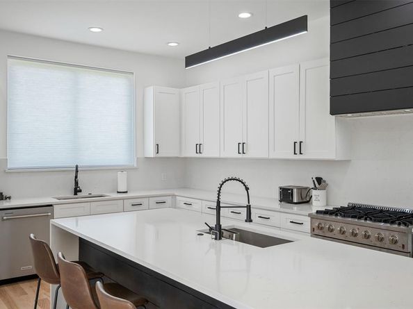 6802  Lockheed Avenue , Dallas Texas 75209