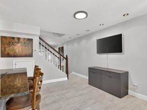 7175  Fair Oaks Avenue  55, Dallas Texas 75231