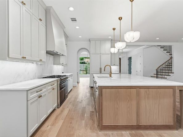 9624  Bellewood Drive , Dallas Texas 75238