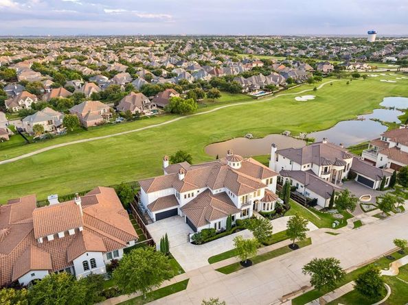 1013  Excalibur Boulevard , Lewisville Texas 75056