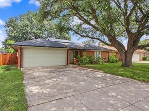 2820  Whitehurst Drive , Fort Worth Texas 76133