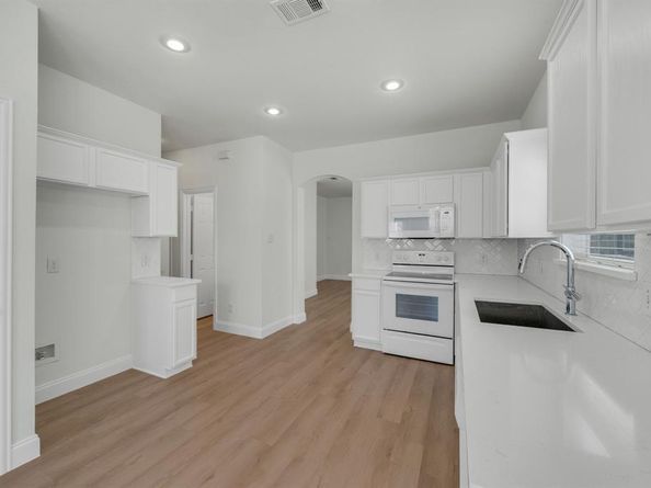9810  Walnut Hill Drive , Providence Village Texas 76227