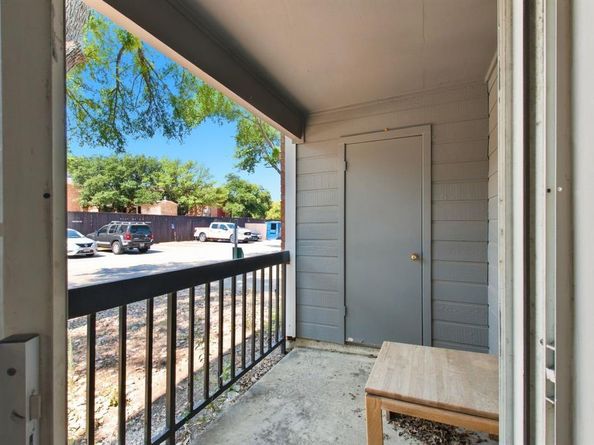 18333  Roehampton Drive  416, Dallas Texas 75252