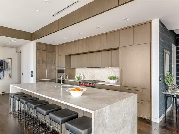 1918  Olive Street  3403, Dallas Texas 75201