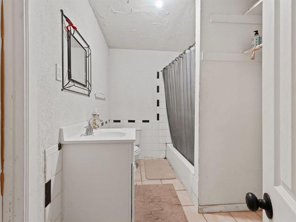 13105  Blossomheath Lane , Dallas Texas 75240