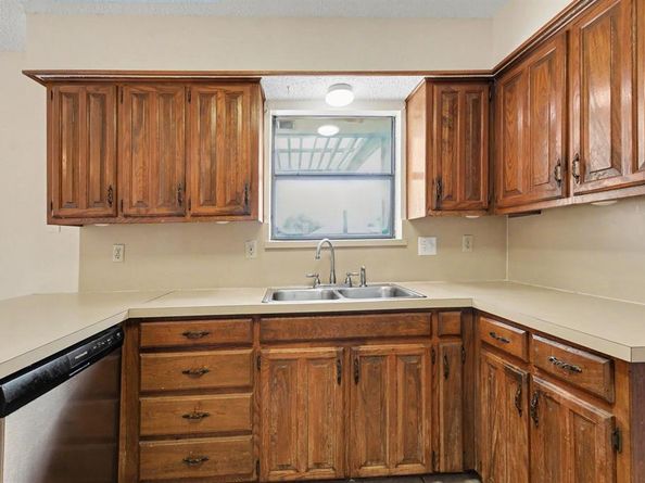 2324  Harbinger Lane , Dallas Texas 75287