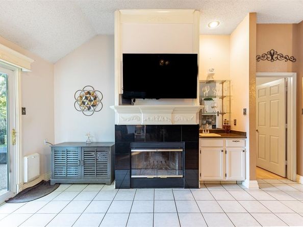 2805  Salado Trail , Fort Worth Texas 76118