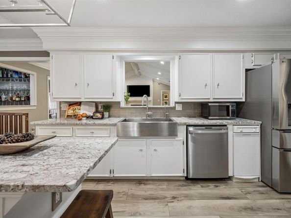 4333  Echo Glen Drive , Dallas Texas 75244
